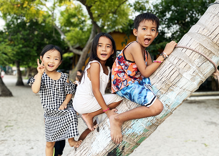 親子で発見！フィリピン・カオハガン島
何もなくて豊かな島の秘密を探る4日間
