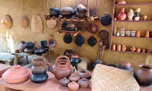 ヴェッダ族の村・Village Kitchen・ミリッサを訪ねる特別な旅 料理研究家・林美幸と巡る　日本初の　”ディープ・スリランカ”　8日間 イメージ