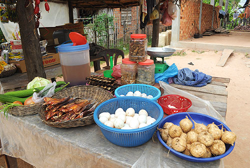カンボジア農村の市場