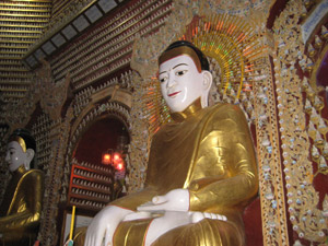 ミャンマーのタウンボッデー寺院