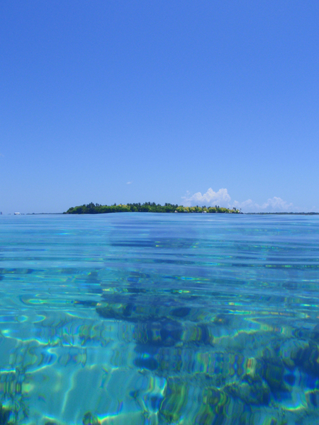 発見②！ 「なぜ？！」ーー何もないのに幸せな島なの？